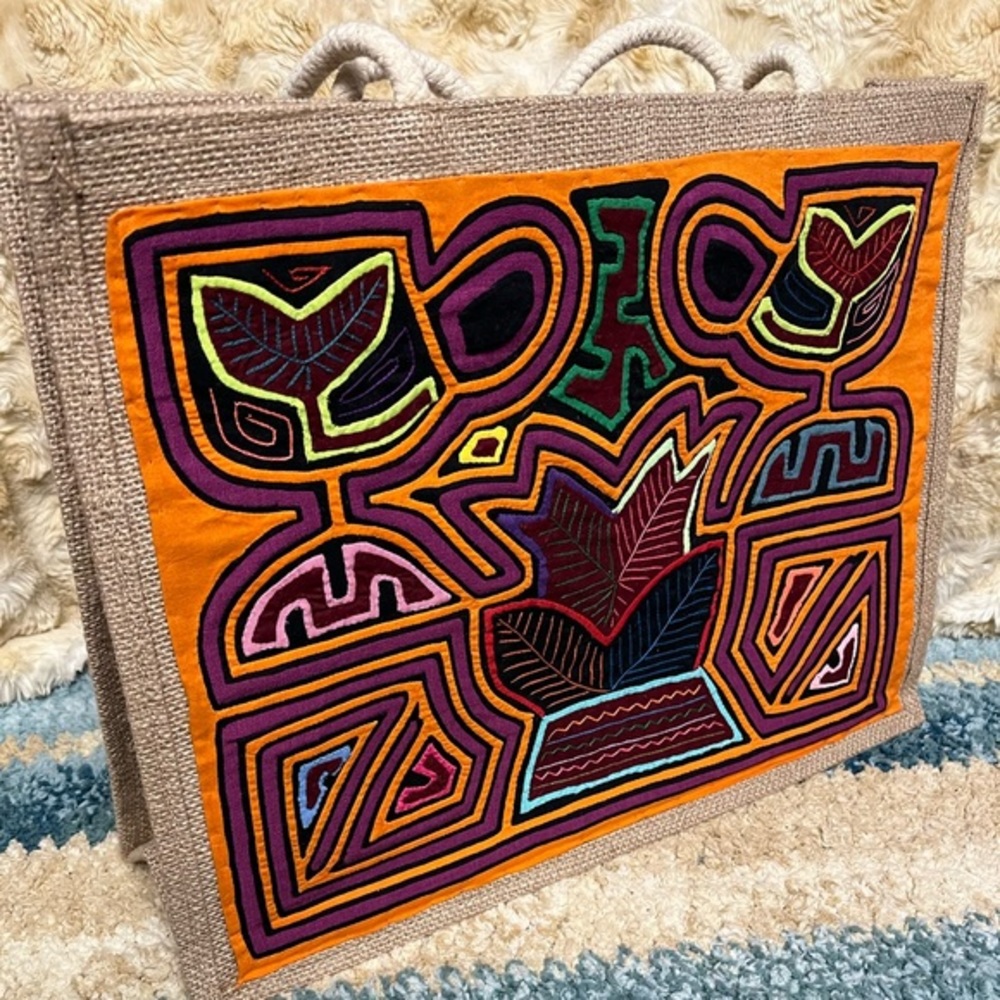 Women’s Panamanian molas Bag/Purse Handmade By Kuna originally Made In Panama